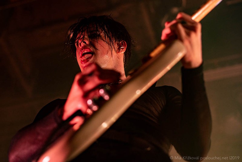 YUNGBLUD - Pondělí 4. 11. 2019