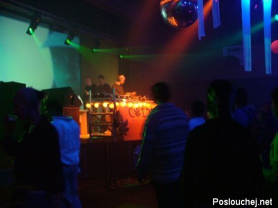 Párty in House v KC Benešov