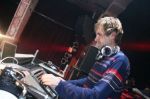 Human traffic night - fotografie 74 z 100