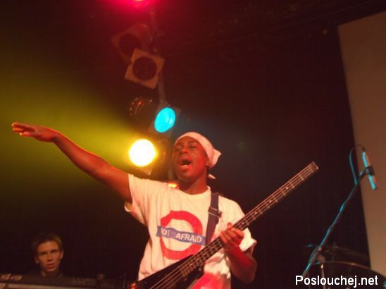 Koncert ke dni lidských práv v Roxy