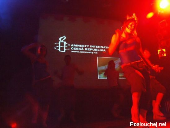 Koncert ke dni lidských práv v Roxy