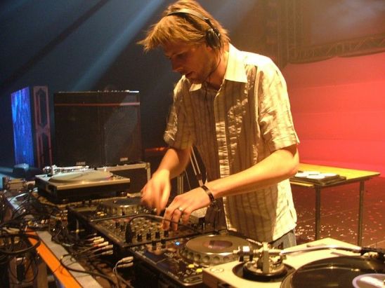 Vibrations - Praha - 14.4.06