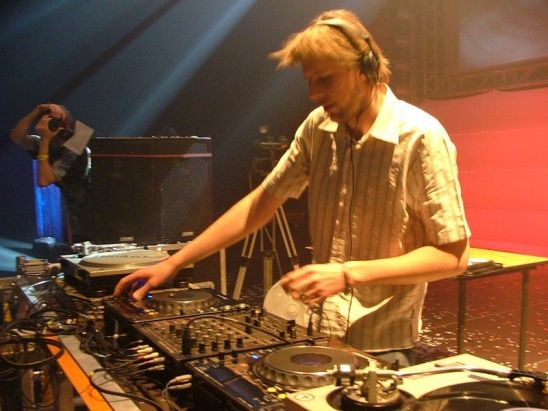Vibrations - Praha - 14.4.06