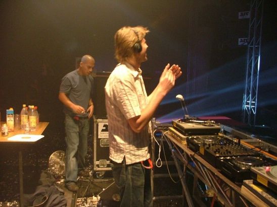 Vibrations - Praha - 14.4.06