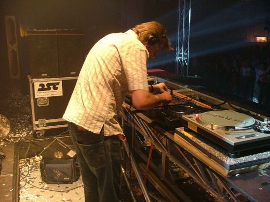 Vibrations - Praha - 14.4.06