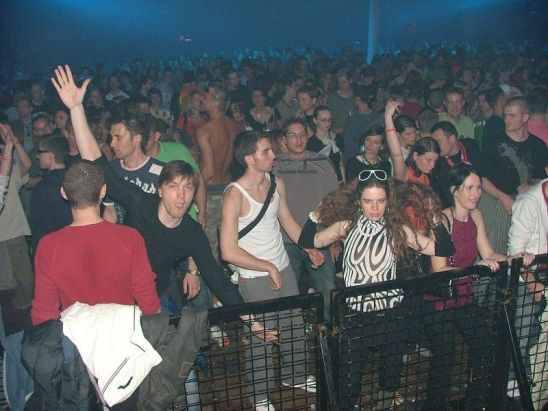 Vibrations - Praha - 14.4.06