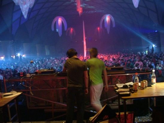 Vibrations - Praha - 14.4.06