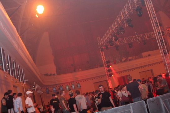 MXTronica - Pr?myslový palác - 12.5.06 - 3. ?ást