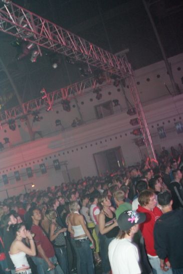 MXTronica - Pr?myslový palác - 12.5.06 - 3. ?ást
