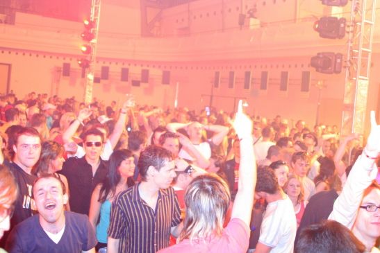 MXTronica - Pr?myslový palác - 12.5.06 - 3. ?ást
