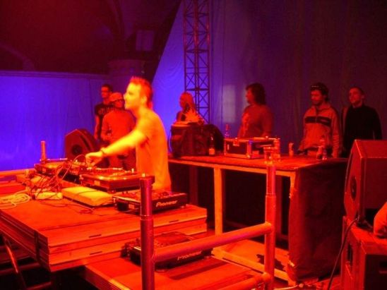 MXTronica - Pr?myslový palác - 12.5.06 - 2. ?ást