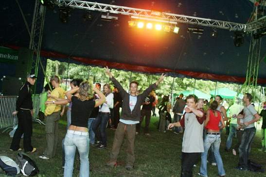 BeeFree - Bratislava - 4.8. 06