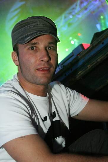 BeeFree - Bratislava - 4.8. 06