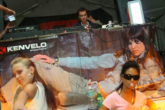 BeeFree - Bratislava - 4.8. 06
