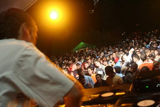 BeeFree - Bratislava - 4.8. 06