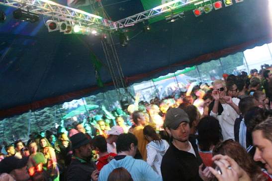 BeeFree - Bratislava - 4.8. 06