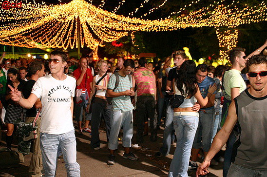 Summer of Love - 3. ?ást