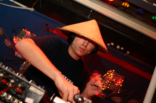 Tekkno Night v Crossu - 20.11. 06