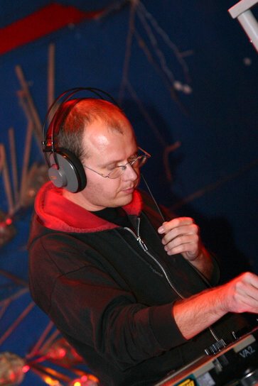 Tekkno Night v Crossu - 20.11. 06
