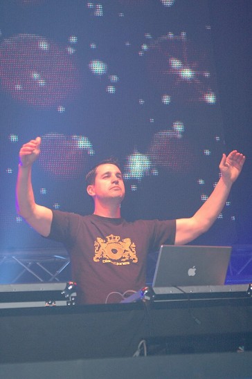 Transmission - 25.11. - 4. cast