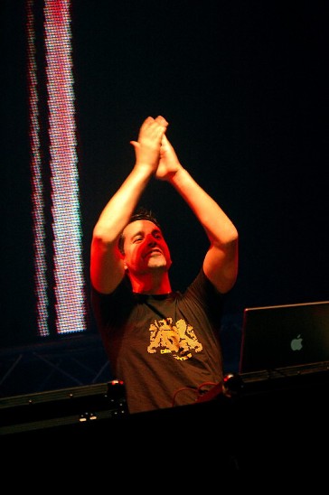 Transmission - 25.11. - 4. cast