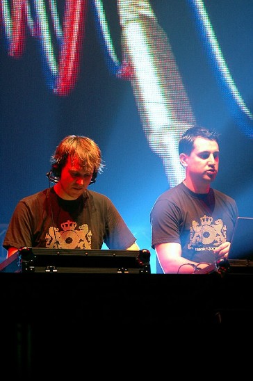 Transmission - 25.11. - 4. cast