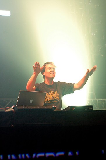 Transmission - 25.11. - 4. cast