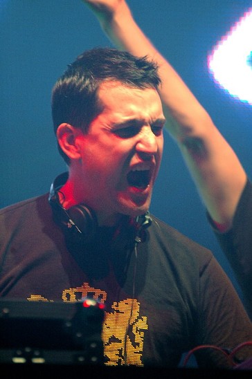 Transmission - 25.11. - 4. cast