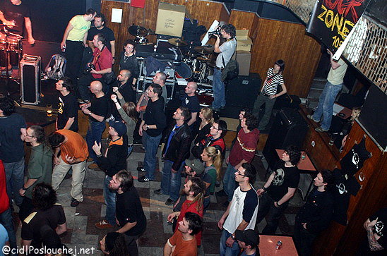 Dog Eat Dog v Lucerna Baru - 27.11. 06