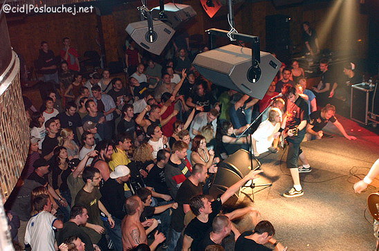 Dog Eat Dog v Lucerna Baru - 27.11. 06