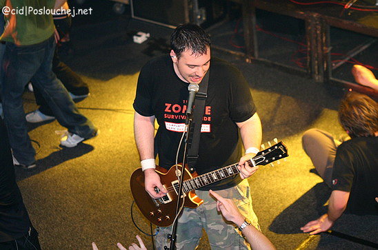 Dog Eat Dog v Lucerna Baru - 27.11. 06