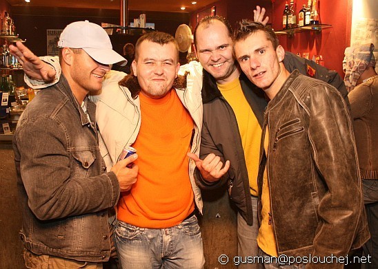 Human Traffix - roxy - 1.12. 06