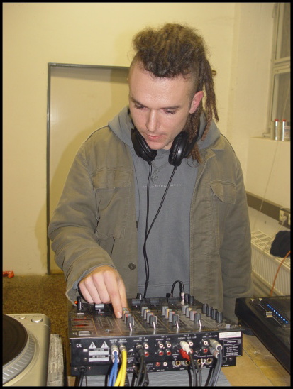 Bass 4 Ass - hala harfa - 1.12. 06