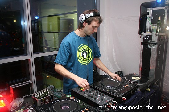 Beats in the sky - lighthouse - 7.12. 06