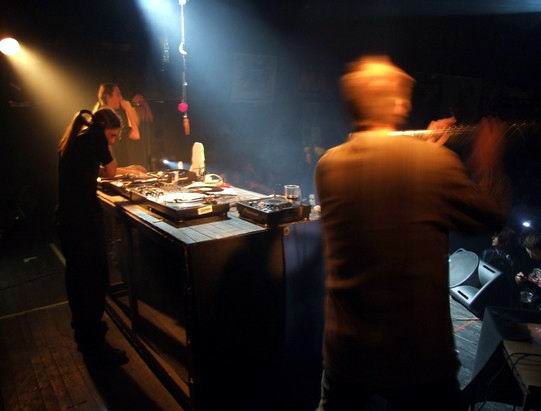 break 4 beats - fleda - 15.12. 06