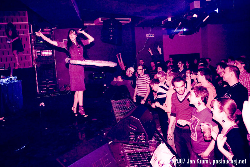 UNSOUND FESTIVAL - Středa 18. 4. 2007 až Čtvrtek 19. 4. 2007