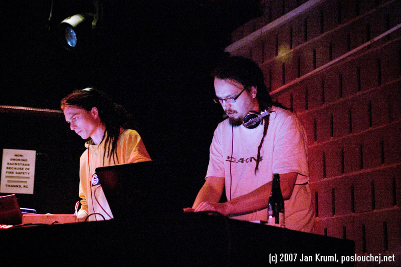 UNSOUND FESTIVAL - Středa 18. 4. 2007 až Čtvrtek 19. 4. 2007