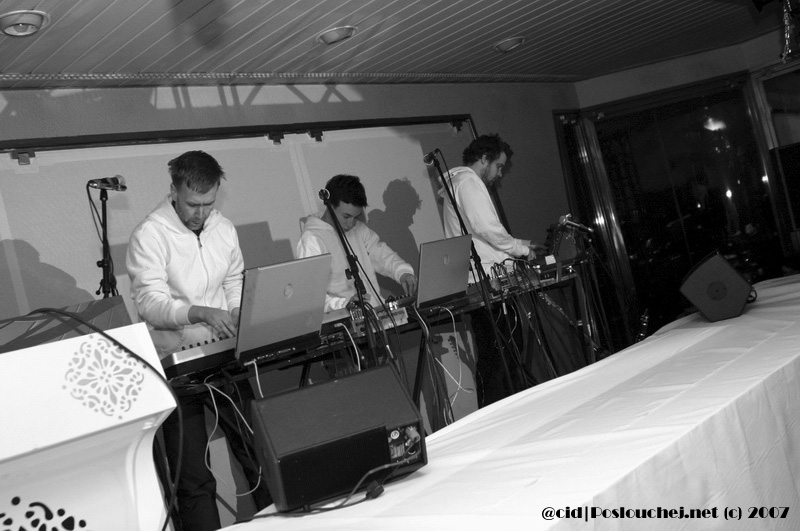 ELECTRONIC BEATS TOWER SPECIAL - Pátek 20. 4. 2007