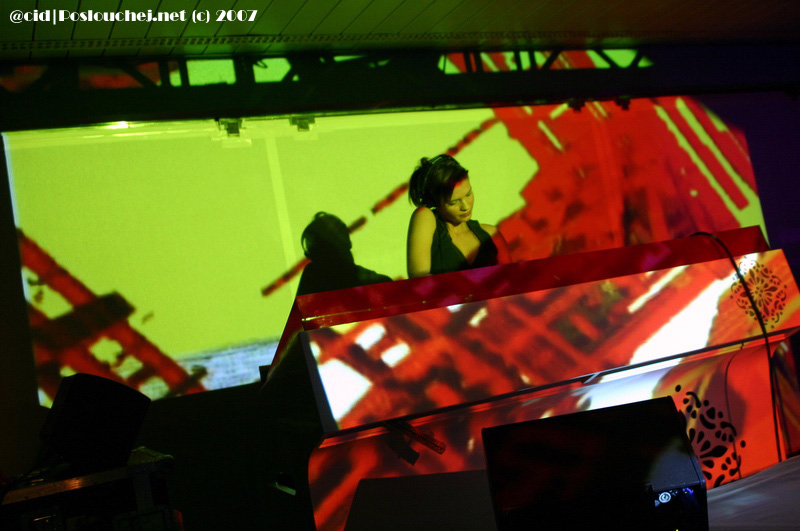 ELECTRONIC BEATS TOWER SPECIAL - Pátek 20. 4. 2007