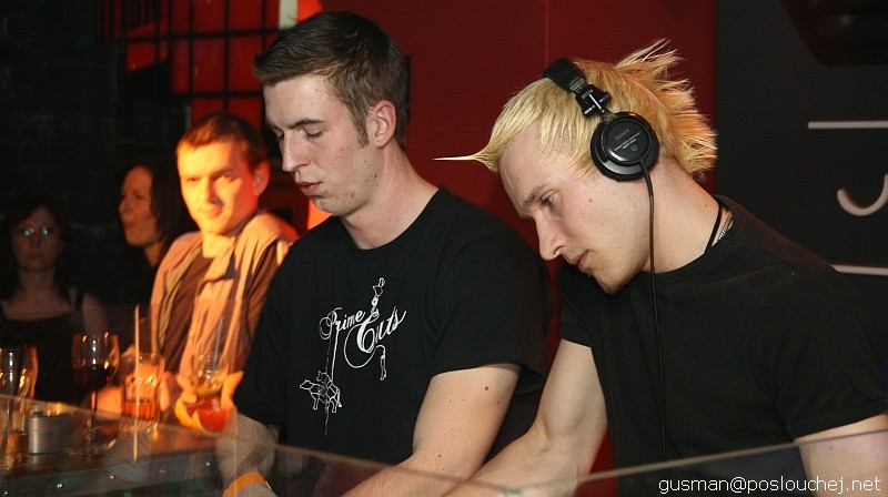 POSLOUCHEJ.NET B-DAY PARTY - Pátek 20. 4. 2007