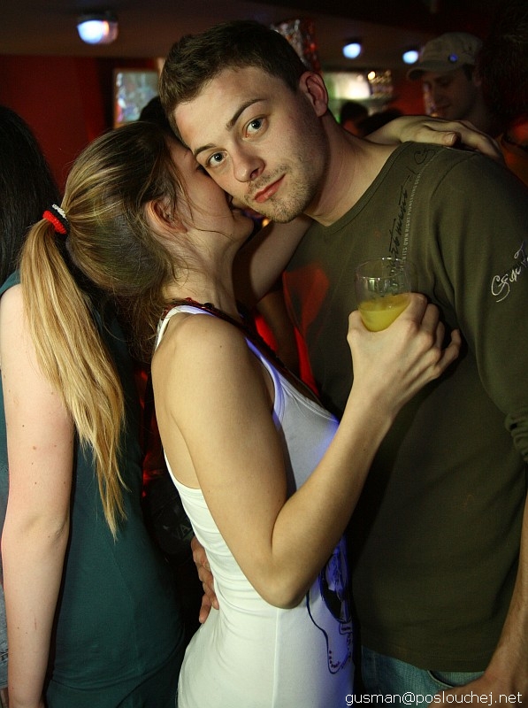POSLOUCHEJ.NET B-DAY PARTY - Pátek 20. 4. 2007