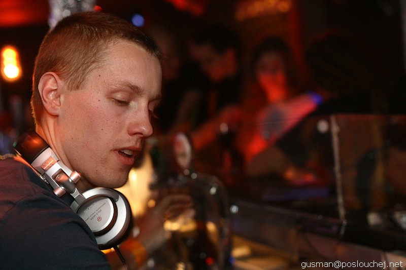 POSLOUCHEJ.NET B-DAY PARTY - Pátek 20. 4. 2007