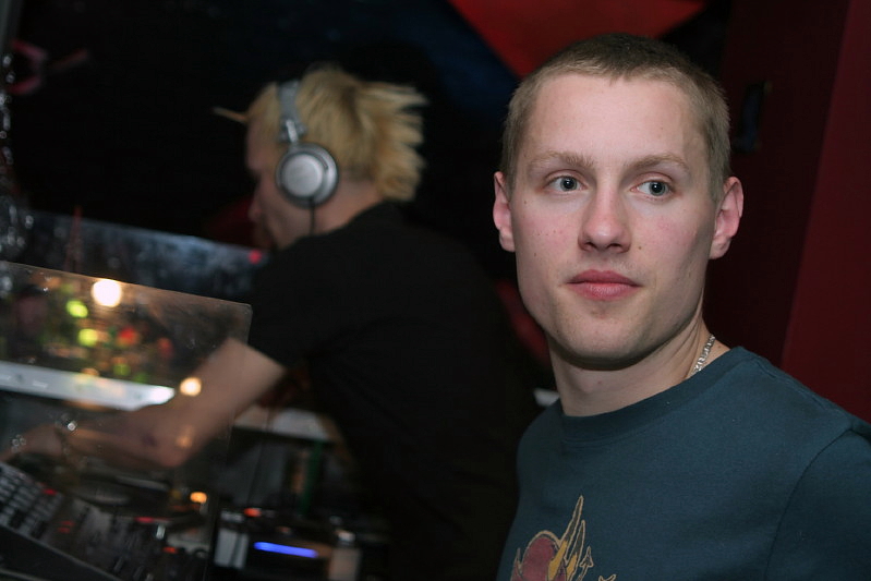 POSLOUCHEJ.NET B-DAY PARTY - Pátek 20. 4. 2007