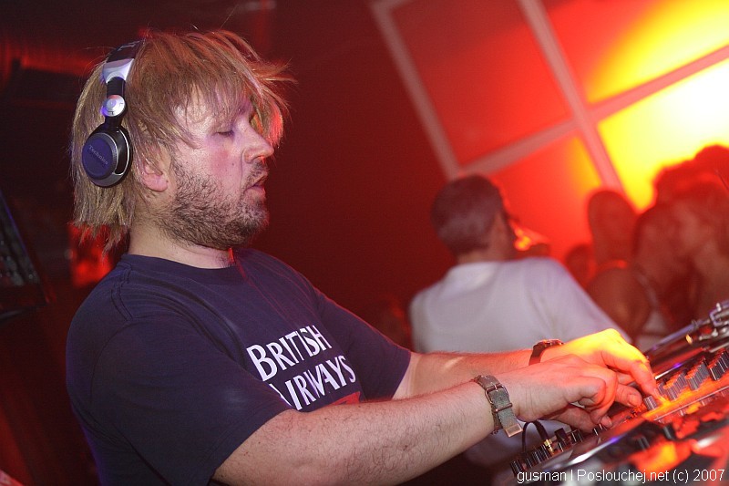 HORSE MEAT DISCO - Sobota 5. 5. 2007