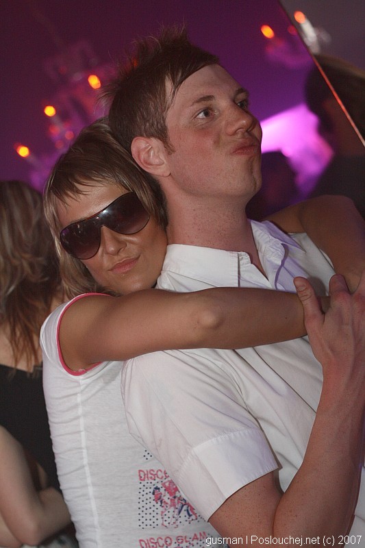 VIBE - 1. NAROZENINY  - Pátek 4. 5. 2007