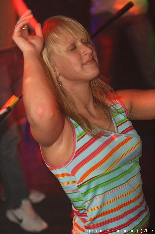 VIBE - 1. NAROZENINY  - Pátek 4. 5. 2007
