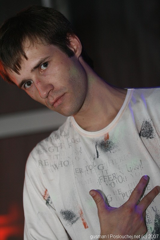 VIBE - 1. NAROZENINY  - Pátek 4. 5. 2007