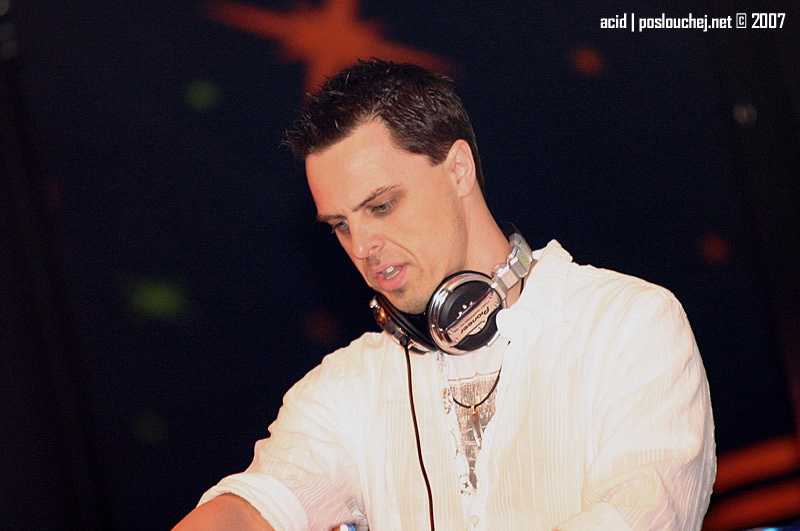 A STATE OF TRANCE 300 - Čtvrtek 17. 5. 2007