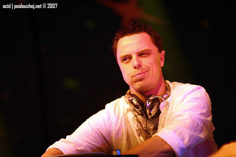 A STATE OF TRANCE 300 - Čtvrtek 17. 5. 2007