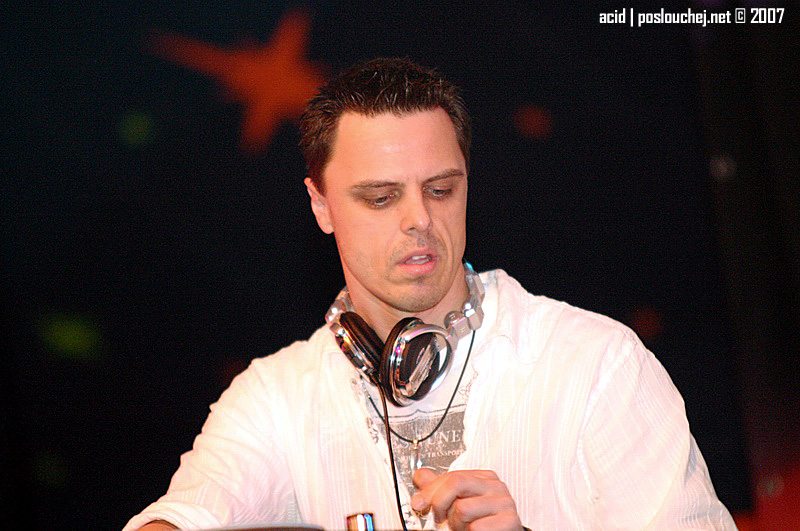 A STATE OF TRANCE 300 - Čtvrtek 17. 5. 2007